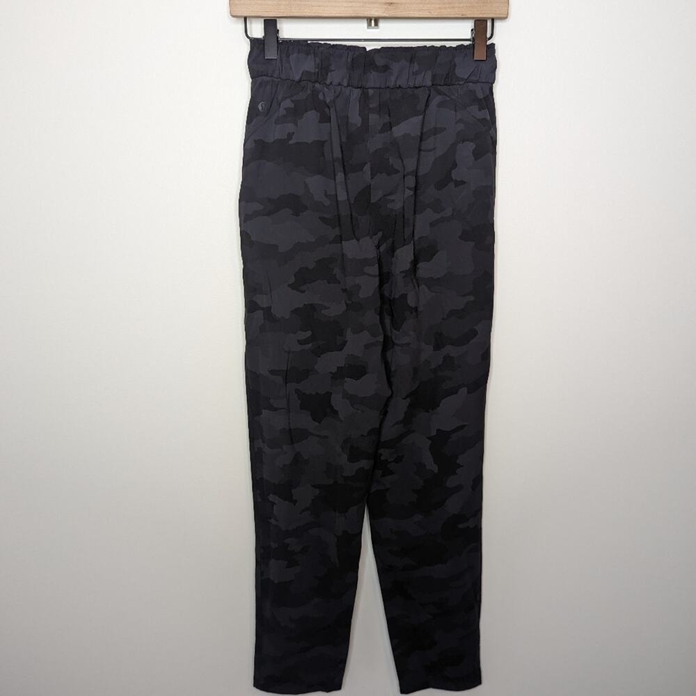 Lululemon Keep Moving Pant 7/8 High- RiseIncognito Camo Multi Grey | Size 4 - Picture 10 of 11
